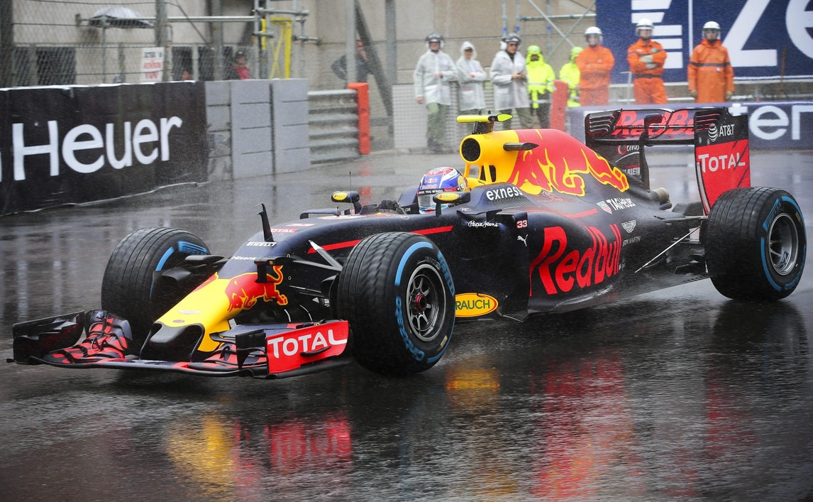 F1, Horner: «Normale che Verstappen sbagli»