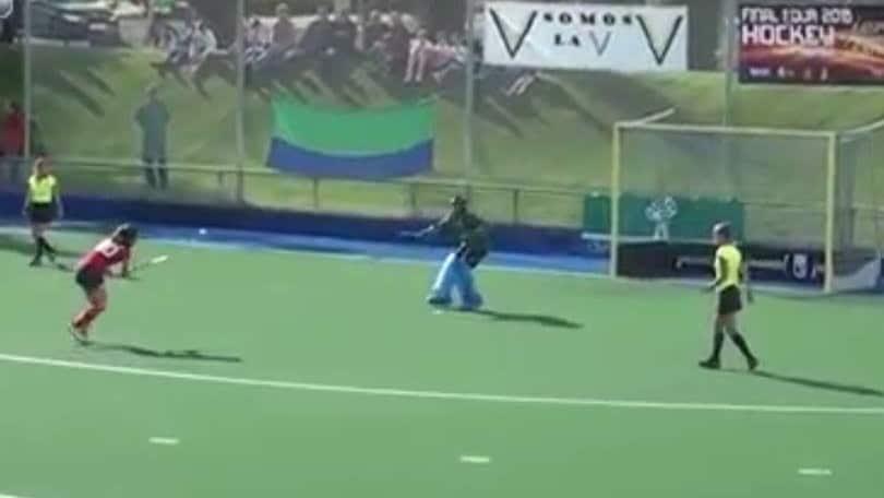 Il "cucchiaio" alla Totti? Si può fare anche nell'hockey