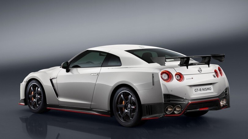 Nissan GT-R Nismo 2017: foto