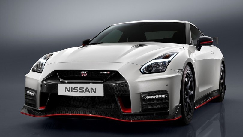 Nissan GT-R Nismo, "Godzilla" affila gli artigli