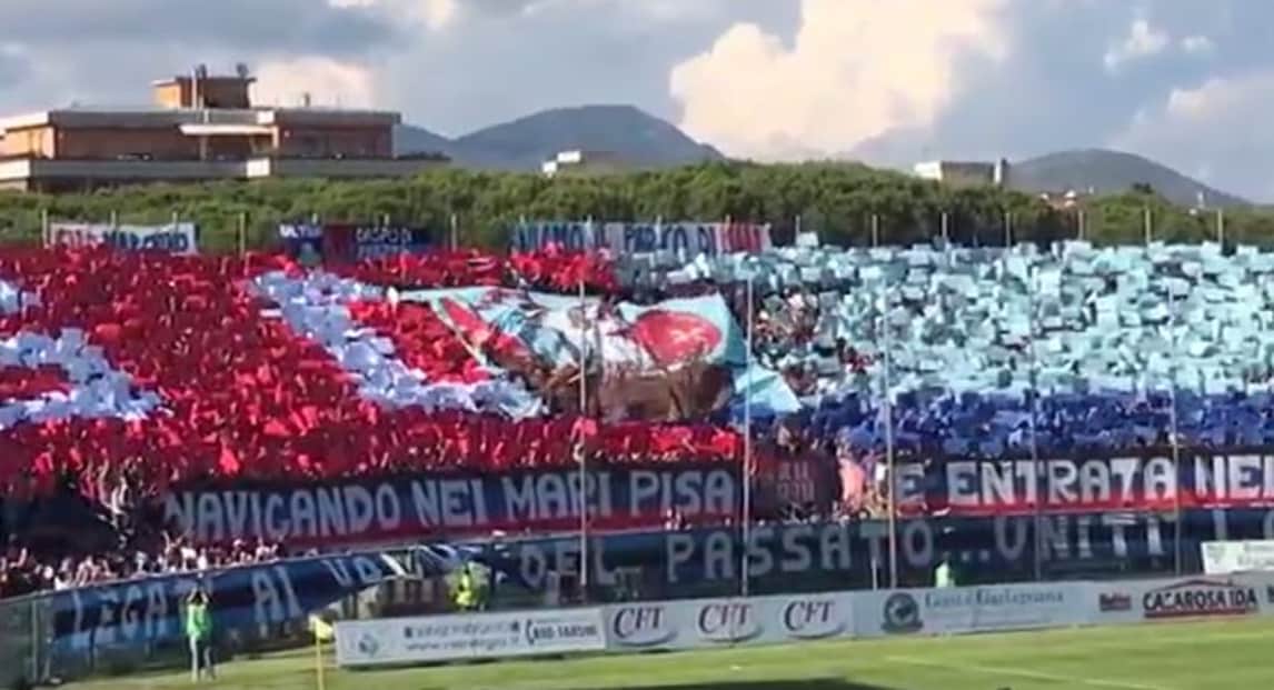 Lega Pro, stupenda coreografia della tifoseria del Pisa