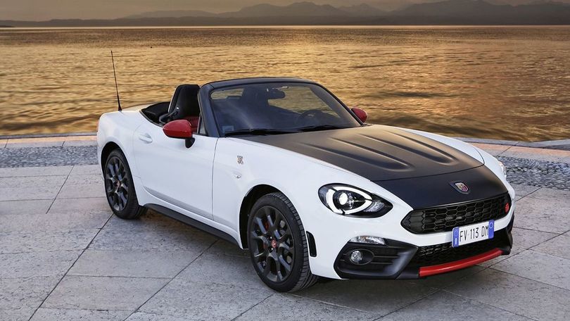 Abarth 124 spider: foto