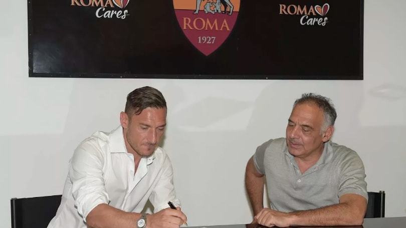 Ufficiale, Totti rinnova con la Roma fino al 2017: «E' la realizzazione di un sogno»