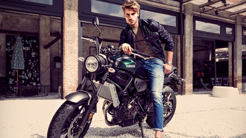 Jeckerson e Yamaha. J Jeans Goes Faster