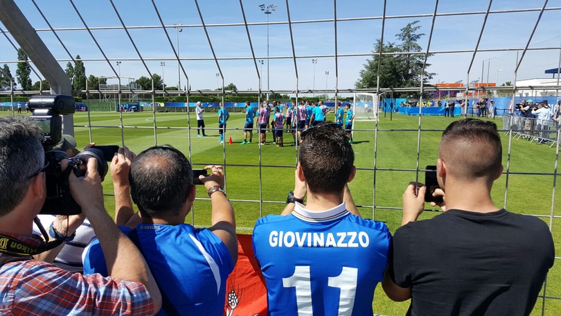 Euro 2016, Italia: entusiasmo dei tifosi per il primo allenamento degli Azzurri