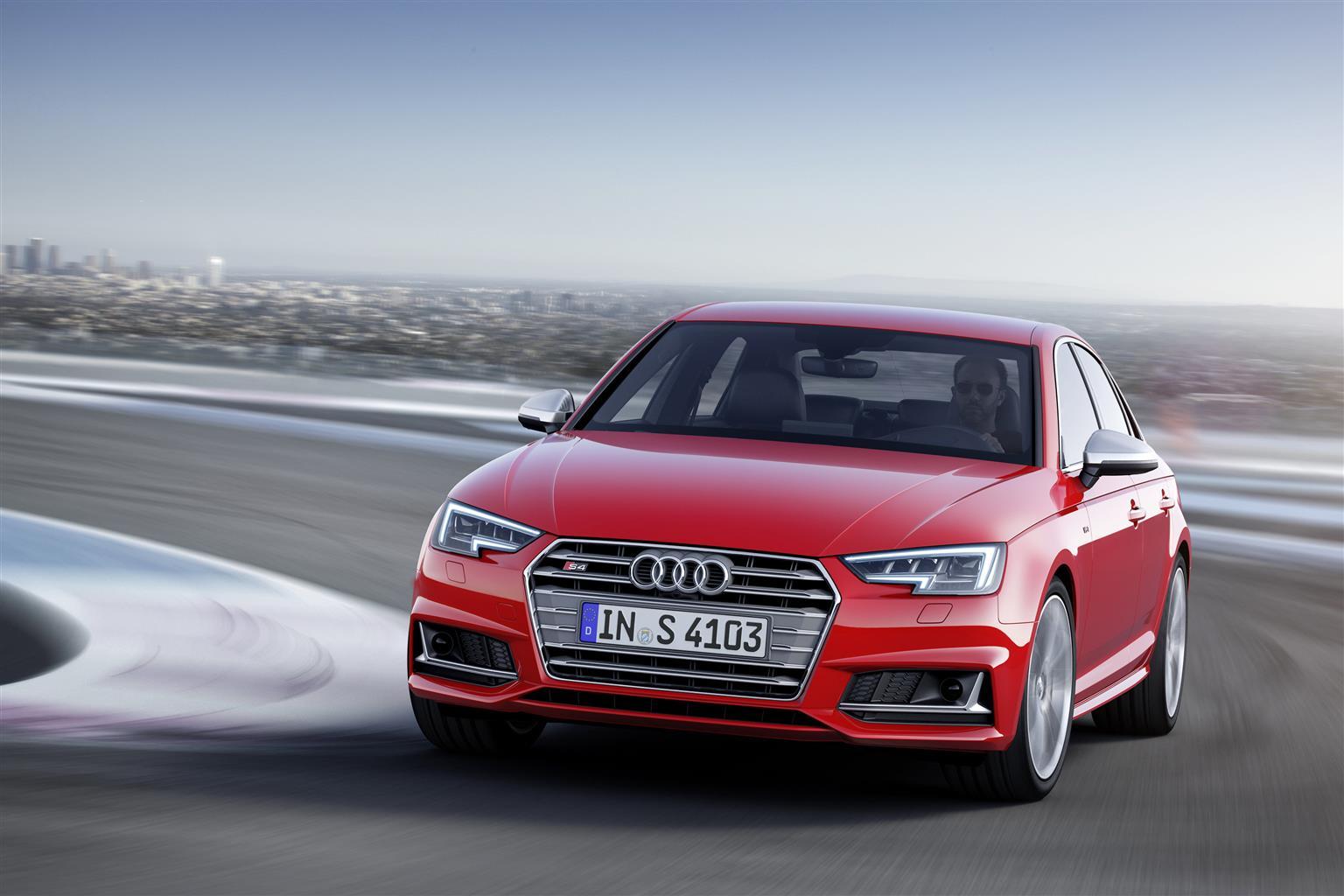 Audi S4 e S4 Avant: foto e prezzi