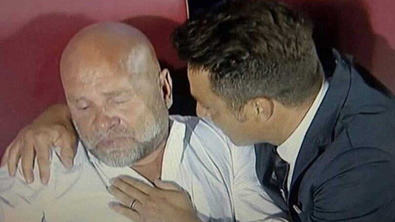 Cosmi piange in panchina: Oddo lo consola