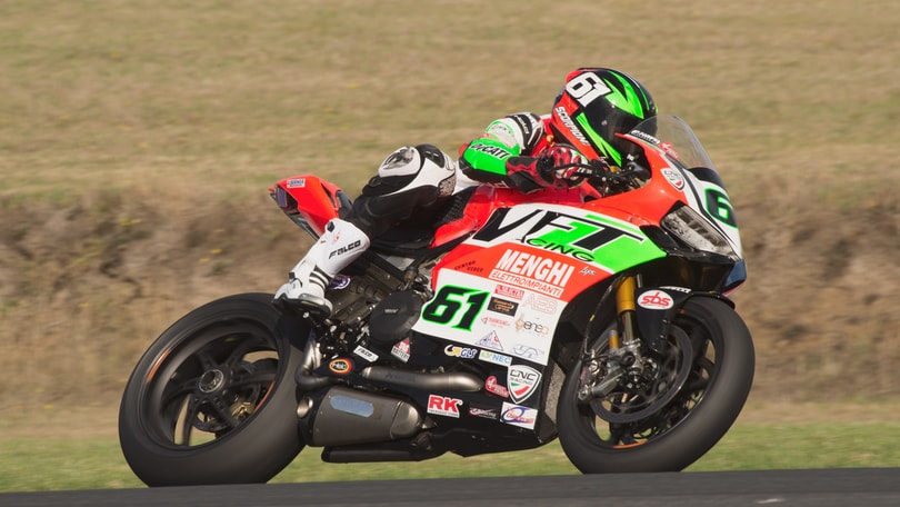 SBK VFT Racing, Menghi: «Rientrerò se sarò al 100%»