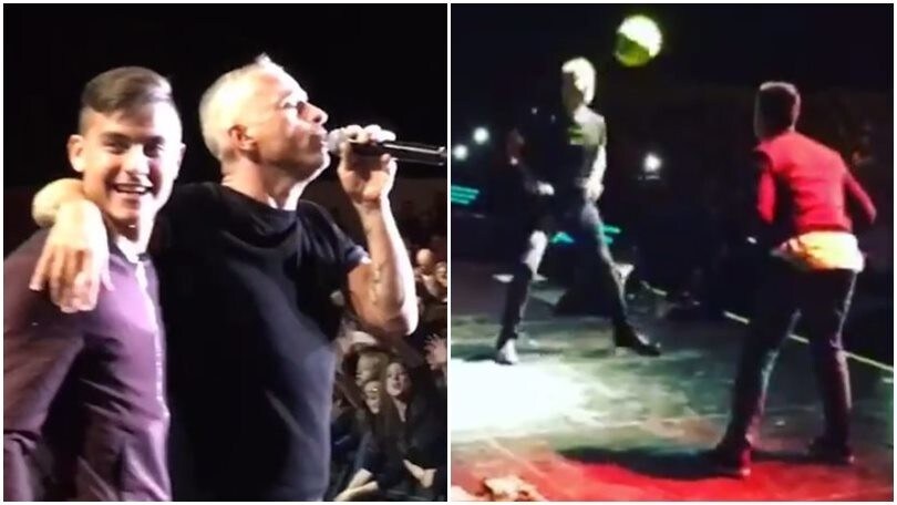 Dybala, duetto e palleggi sul palco con Eros Ramazzotti