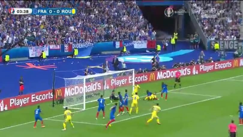 Francia-Romania, Lloris salva sulla linea di porta