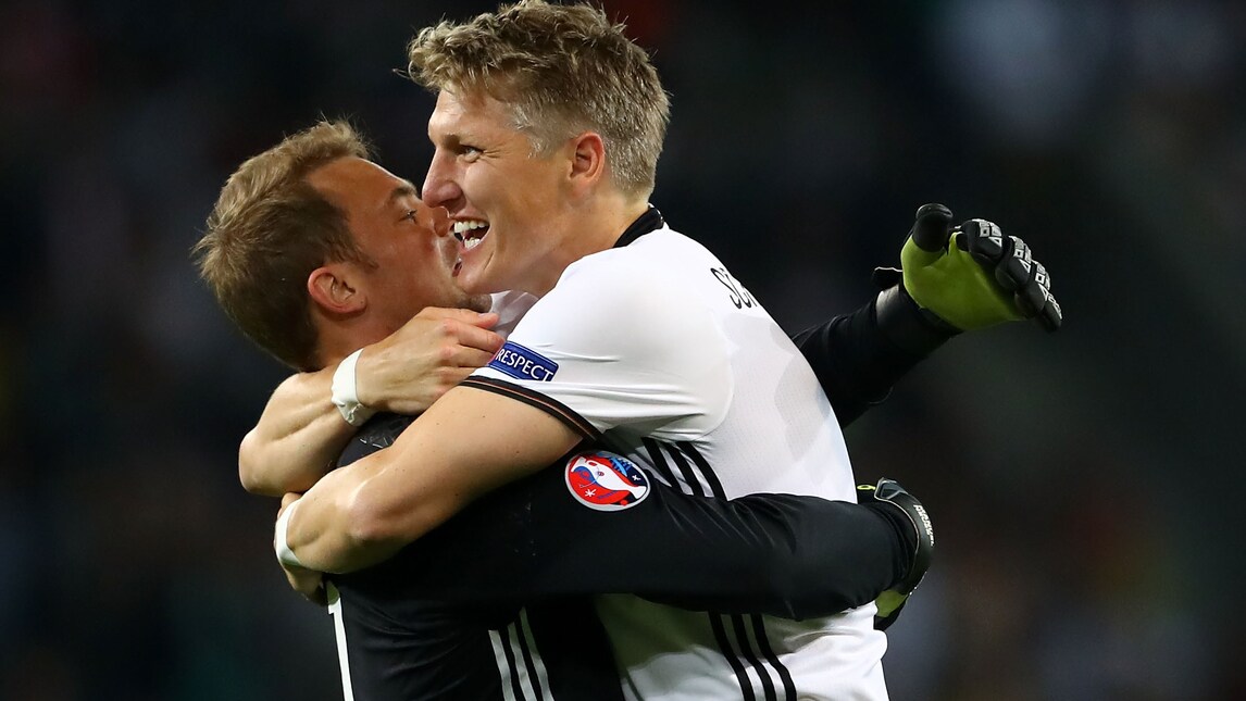 Euro 2016, la Germania vince con Mustafi e Schweinsteiger