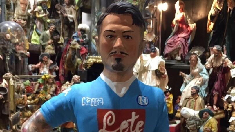 Napoli, Lapadula è già nel presepe