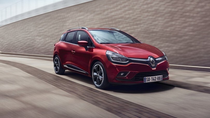 Renault Clio, si rifà il trucco