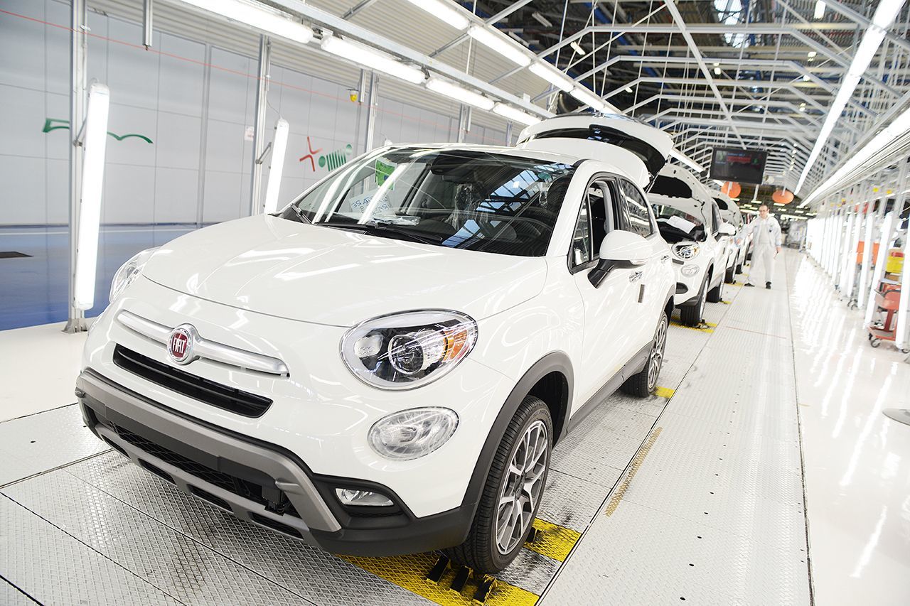 Auto, gli italiani tornano a comprare e crescono anche le flotte