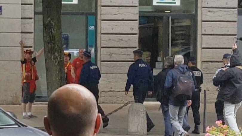 Lione, la polizia italiana pattuglia il centro città