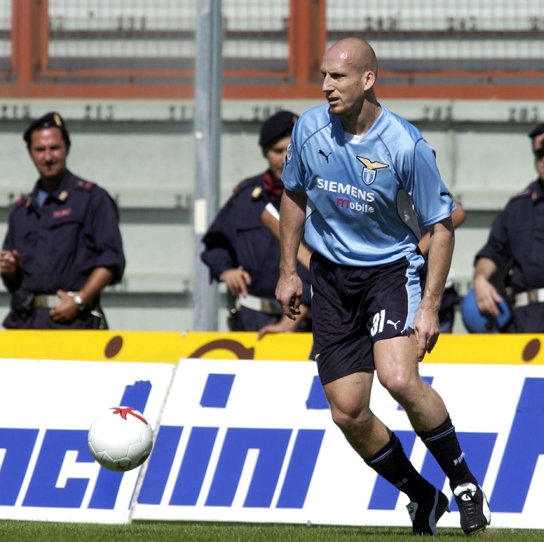 Calciomercato, l'ex Lazio Jaap Stam è il nuovo allenatore del Reading