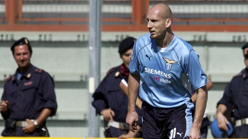 Calciomercato, l'ex Lazio Jaap Stam è il nuovo allenatore del Reading