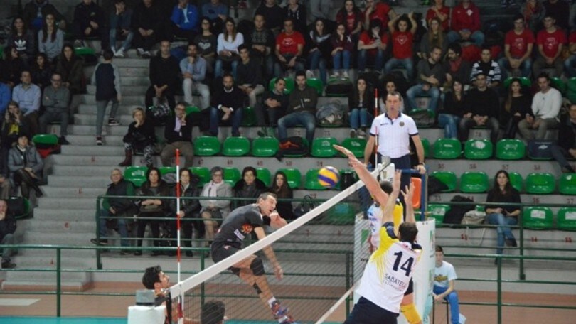 Volley: A2 Maschile, Cristian Casoli da Vibo a Castellana Grotte