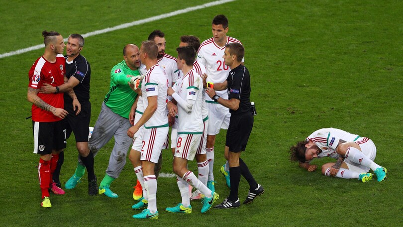 Austria-Ungheria scintille in campo: si sfiora la rissa!