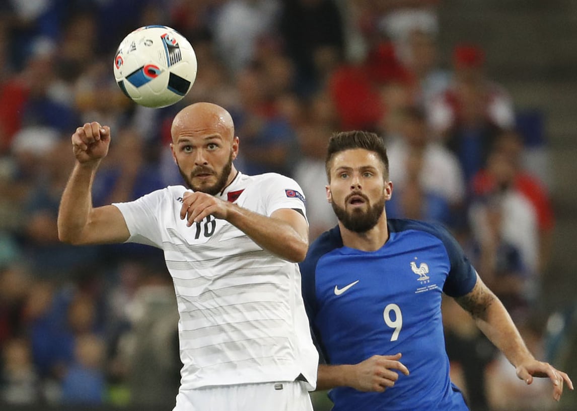 Calciomercato Pescara, per la difesa Ajeti-Stendardo
