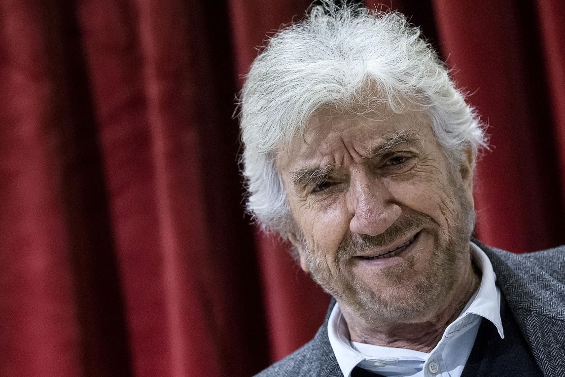 Domani tornano i “Cavalli di Battaglia” di Gigi Proietti