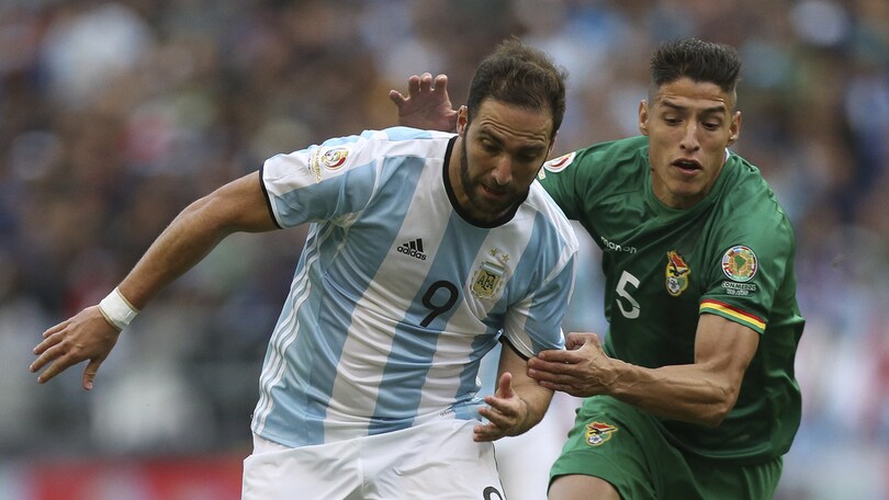 Calciomercato, Higuain, offerta d'oro dell'Atletico Madrid! Il Napoli resiste