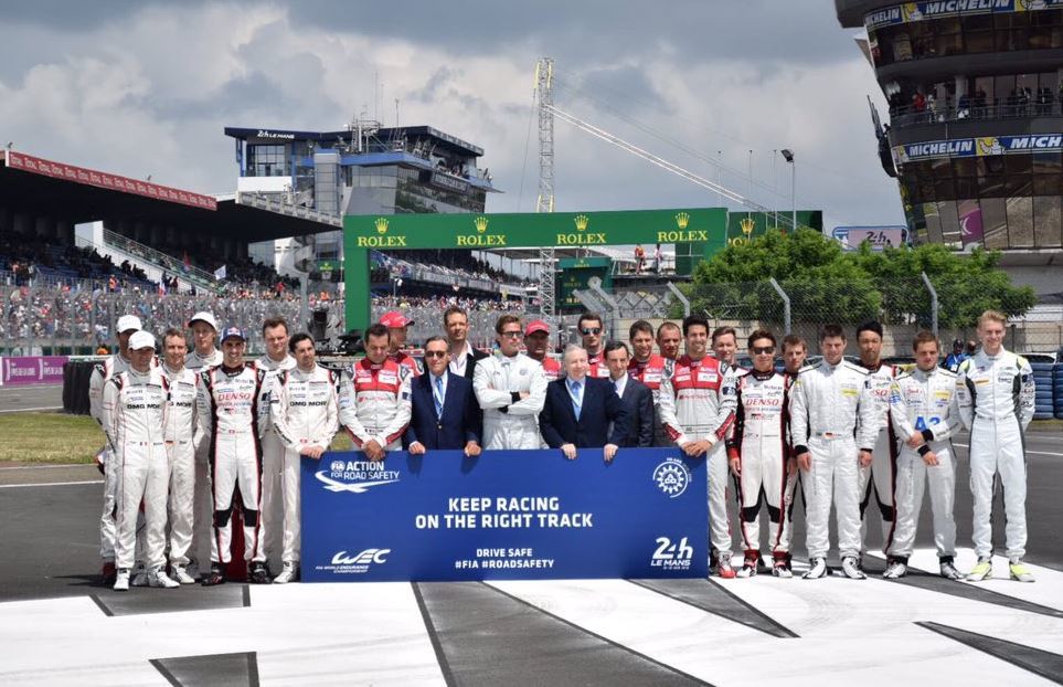 24 Ore di Le Mans, Brad Pitt scende in pista! Il video