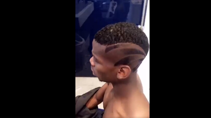 Euro 2016 Francia, Pogba: stellina rossa e blu per il nuovo look