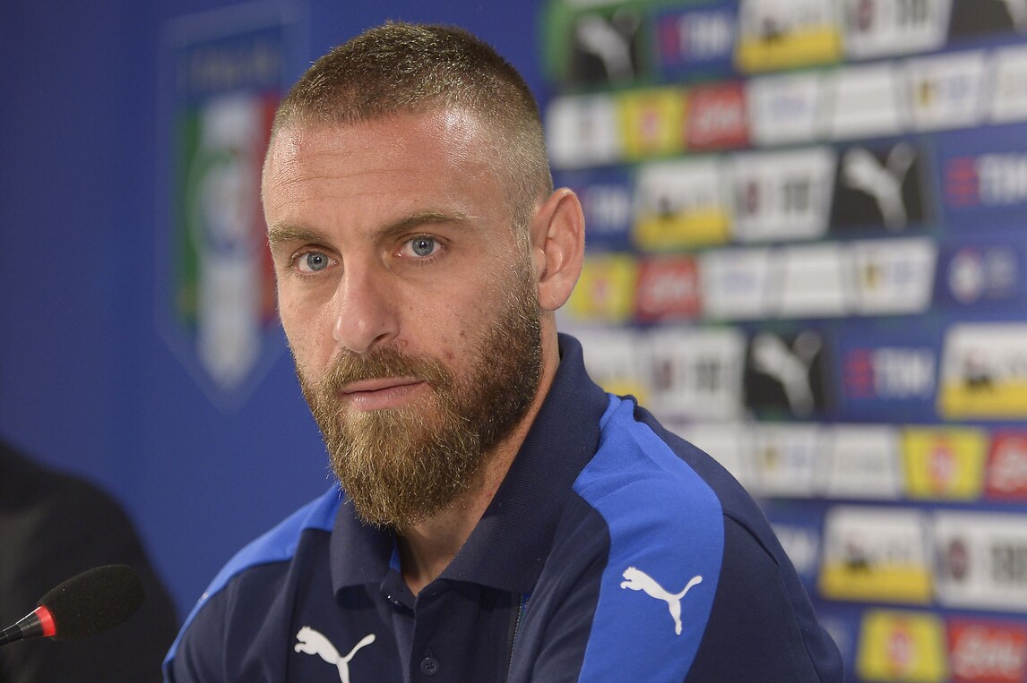 Euro 2016, Italia. De Rossi: «Roma 2024? Mi piacerebbe. Chi mi giudica non distingue un pallone da un cocco»