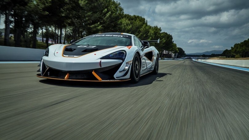 McLaren 570S Sprint: foto