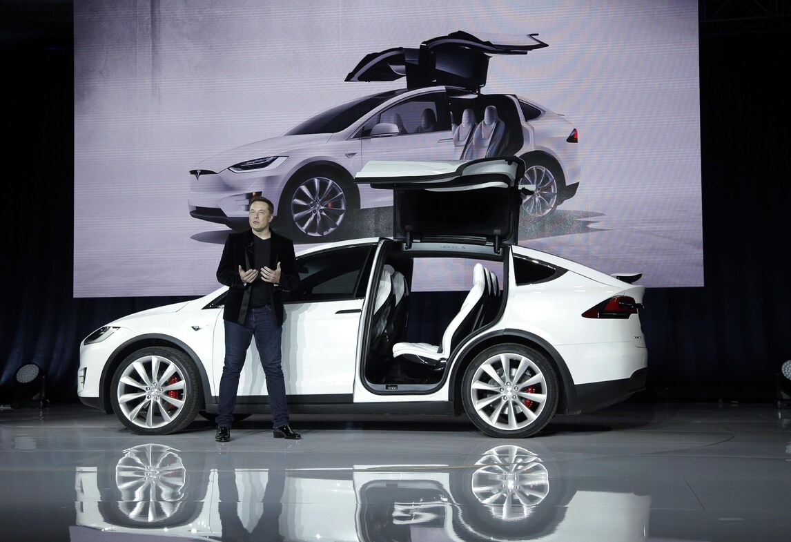 Tesla compra Solar City per creare un impero "elettrico"