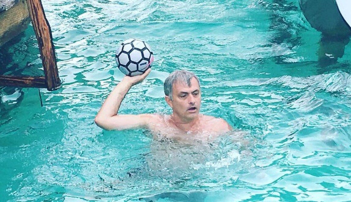 Mourinho torna in forma per il Manchester United con la pallanuoto