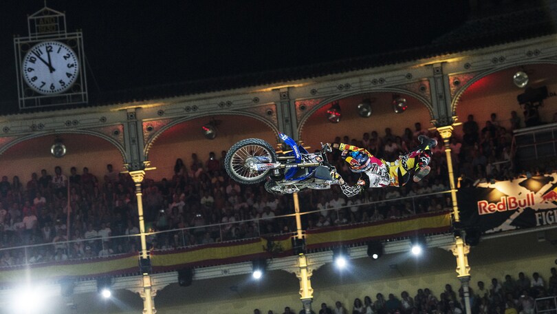 Red Bull X-Fighters compie 15 anni a Madrid