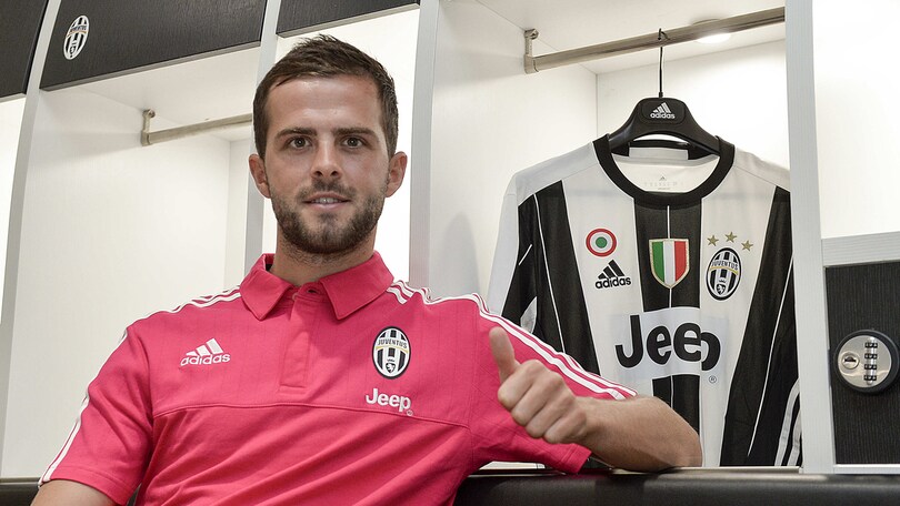 Juventus, ecco Pjanic: prime foto in bianconero