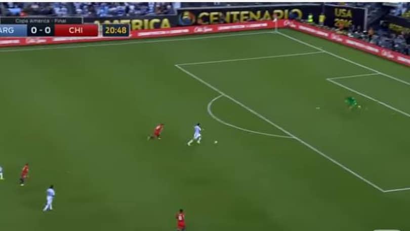 Coppa America, che errore Higuain al 21': la sequenza