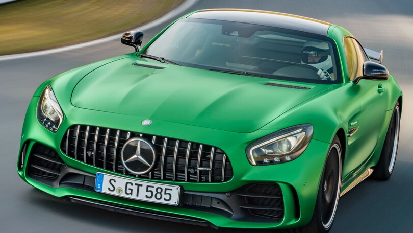 Mercedes AMG GT R, nata all'Inferno Verde