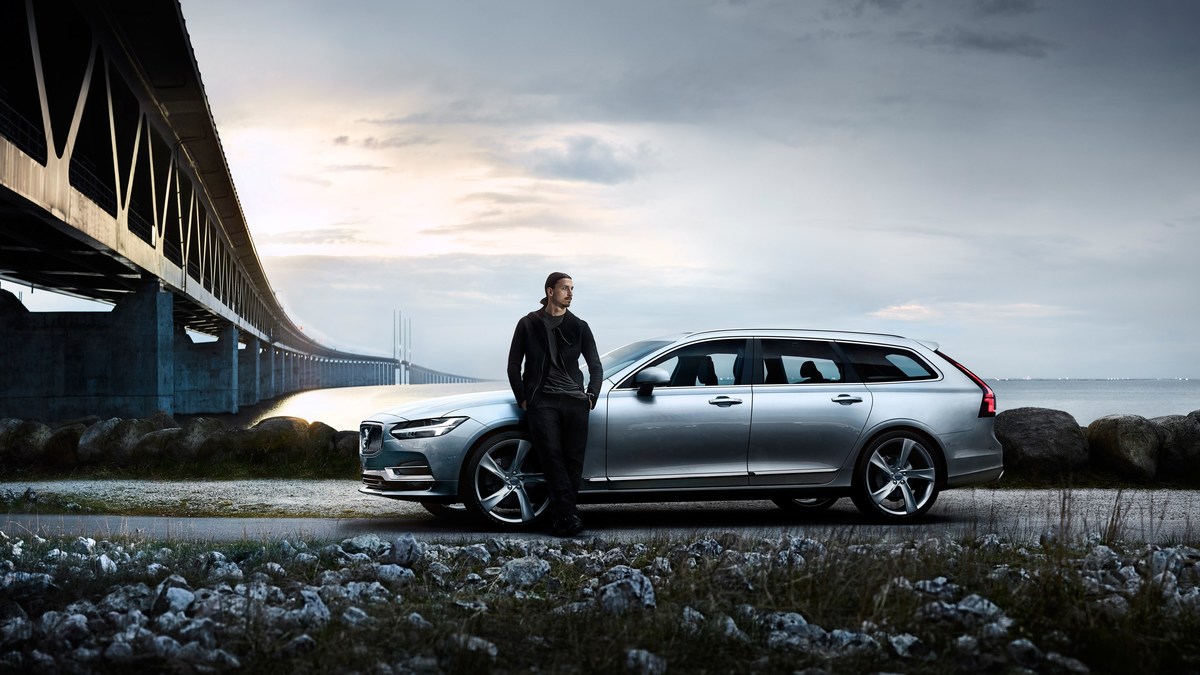 Ibrahimovic saluta la Nazionale e torna a casa in Volvo