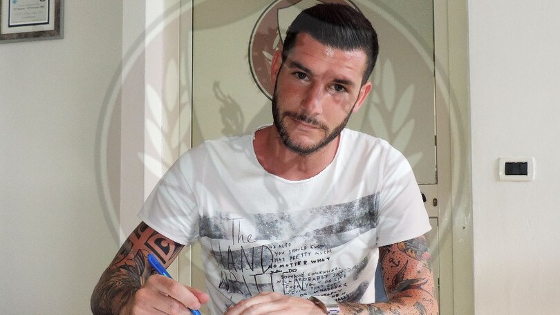 Calciomercato Arezzo, ufficiale l'acquisto di Corradi