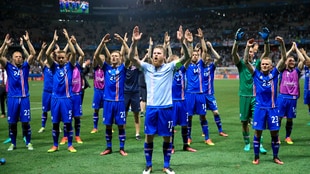 Islanda, l'haka con i tifosi è da brividi