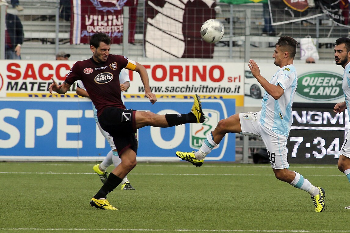 Calciomercato, il Crotone acquista l'attaccante Nalini