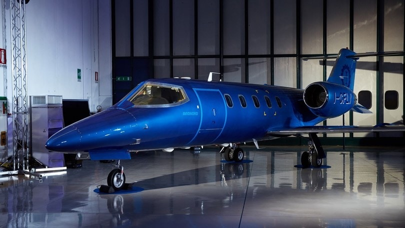 Nel blu dipinto di blu, l'aereo di Lapo Elkann