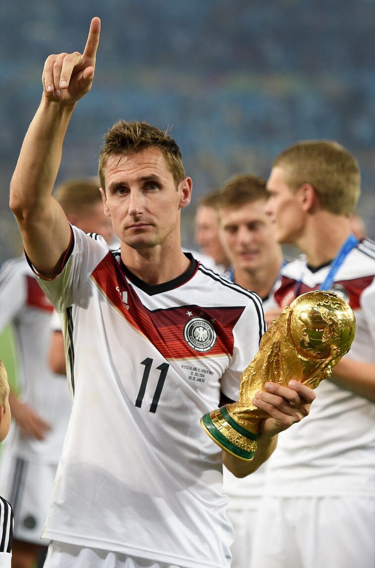 Euro 2016, Klose: «Italiani maestri delle trattenute. Se l'arbitro vede...»