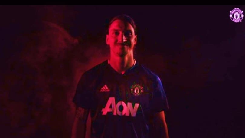 Manchester United, ecco Ibrahimovic: «It's Zlatan time»