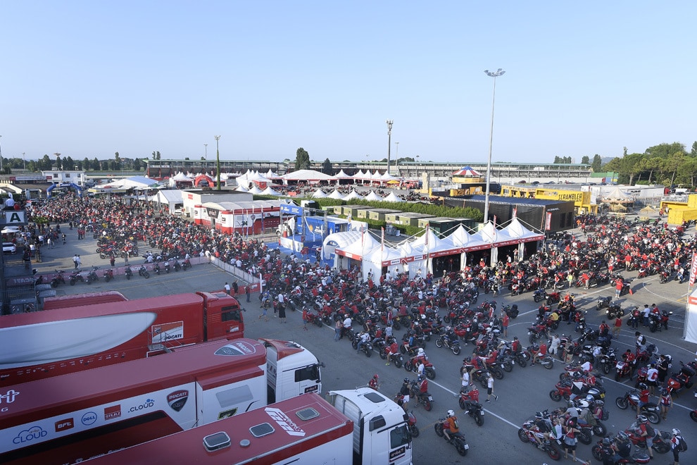 World Ducati Week: la festa è iniziata