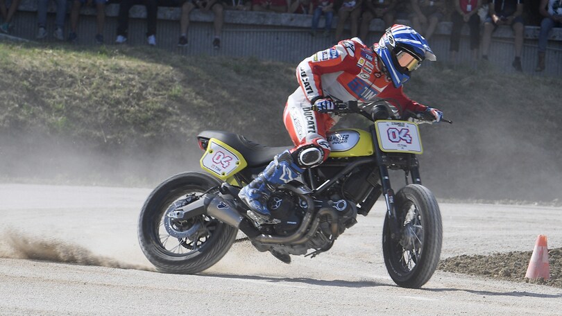 World Ducati Week: Dovizioso batte… Bayliss