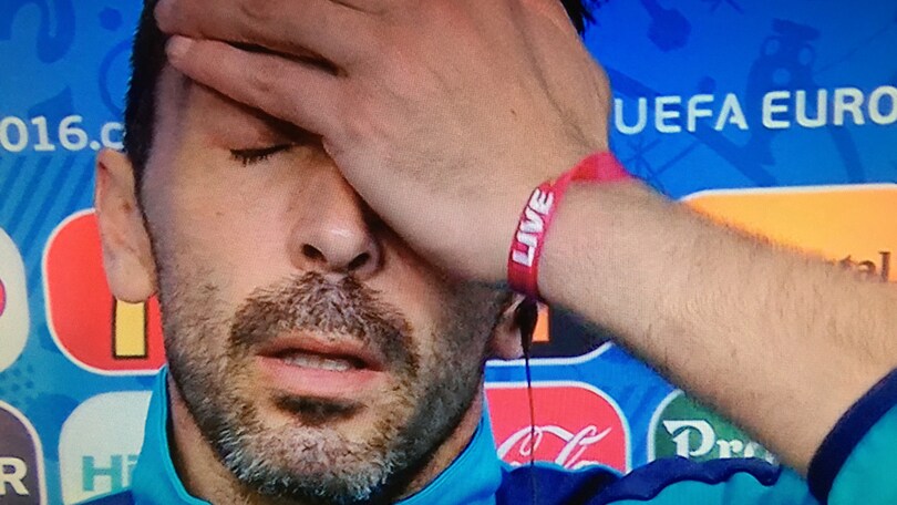 Italia, la commozione di Buffon: «È l'eliminazione peggiore»