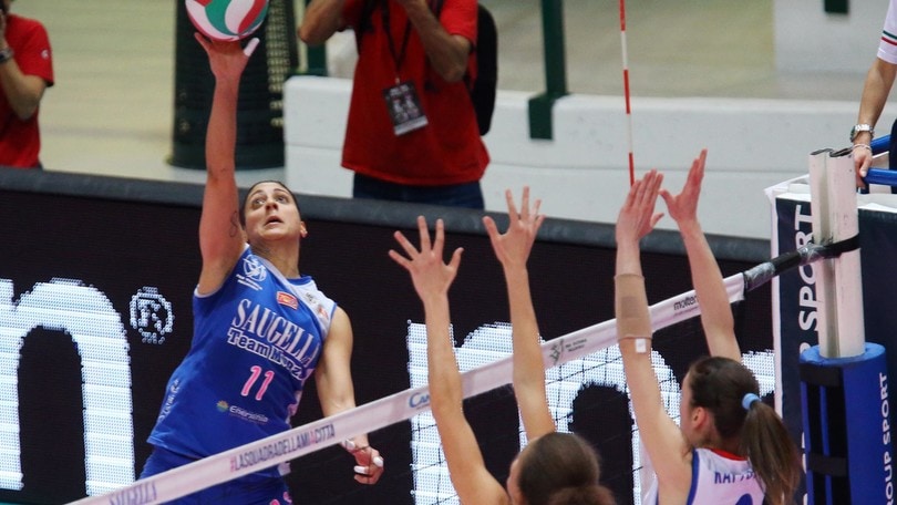 Volley: A2 Femminile, Giusy Astarita firma per Caserta