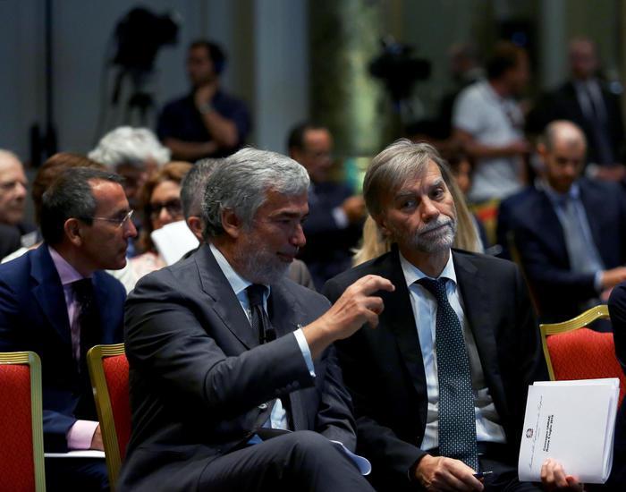 L'Unrae chiama, il Governo tace, l'auto fa da sola
