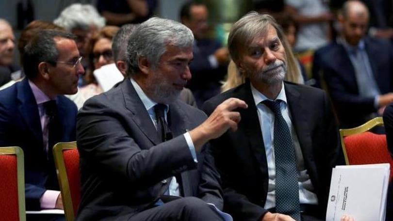 L'Unrae chiama, il Governo tace, l'auto fa da sola
