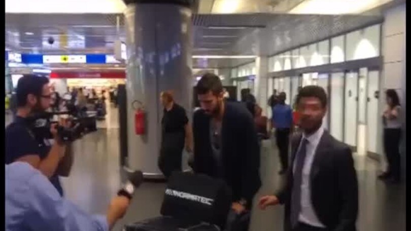 Alisson a Fiumicino: "Forza Roma"